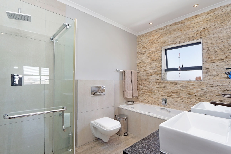 4 Bedroom Property for Sale in Parklands North Western Cape